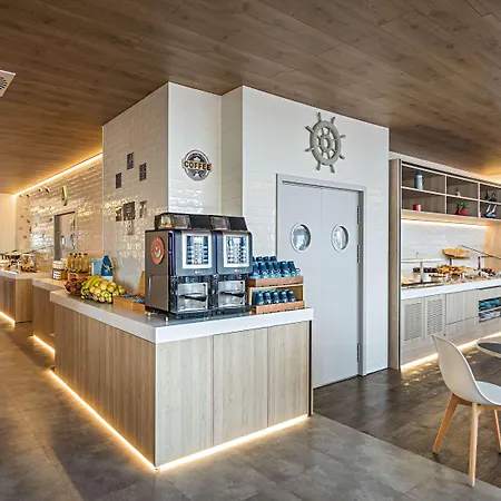 Ibis Styles Centro Liberdade Ne Отель 3*