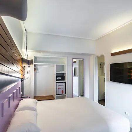 Отель Ibis Styles Centro Liberdade Ne 3*